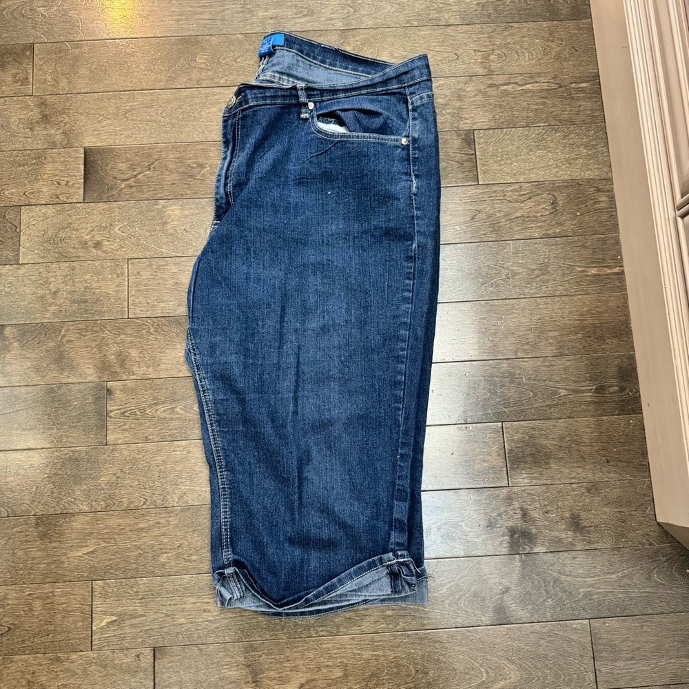 Dkin Size 22 Capris Blue Jeans